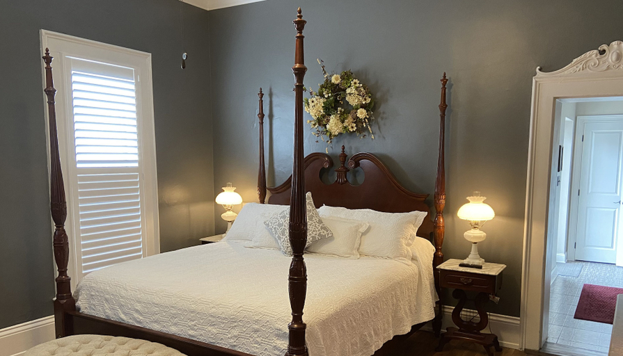 Bedroom 2, Belle Louise Historic Guest House, McCracken