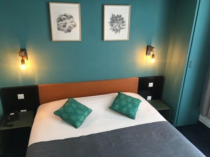Bedroom 4, Le Progrès, Maine-et-Loire