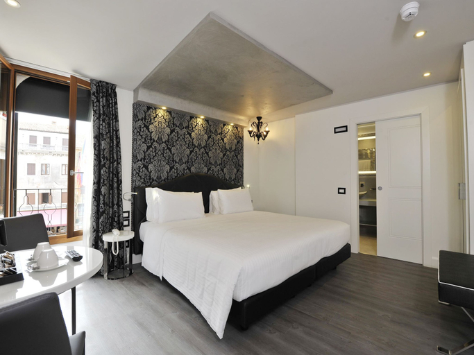 Bedroom 1, Al Theatro Palace, Venezia
