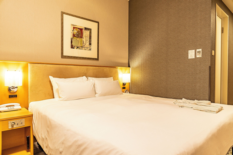 Bedroom 16