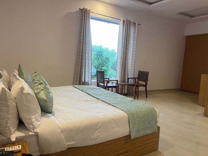 Bedroom 3, THE WHITE OAK CORBETT SPA & RESORT, Nainital