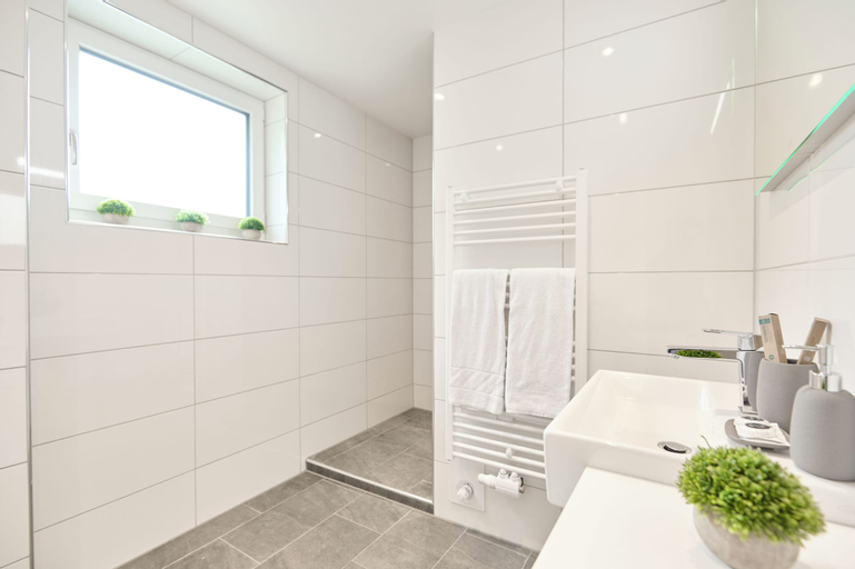 Bedroom 4, Ferienwohnungen - Appartements Pension Zollner, Villach