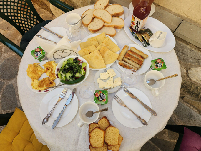 Food & Drinks 4, Bereka Apartment in Mtskheta, Mtskheta