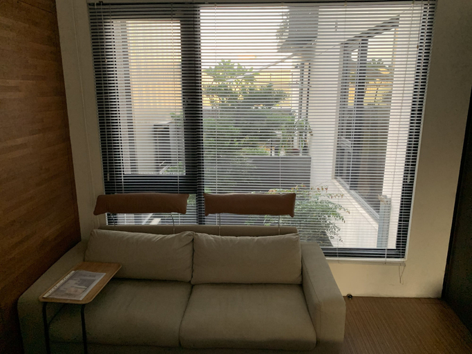 Others 5, Green House, Changhua