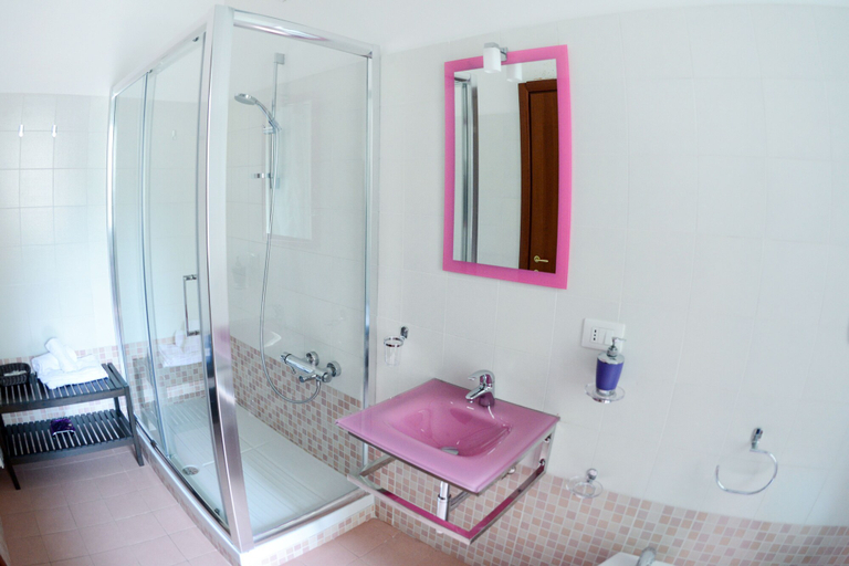 Bathroom 5, B&B Acquamarina, Salerno