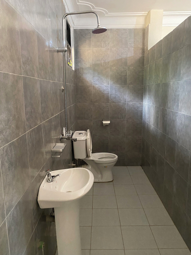 Bathroom, The Fortuna Hotel and Cafe, Kabale