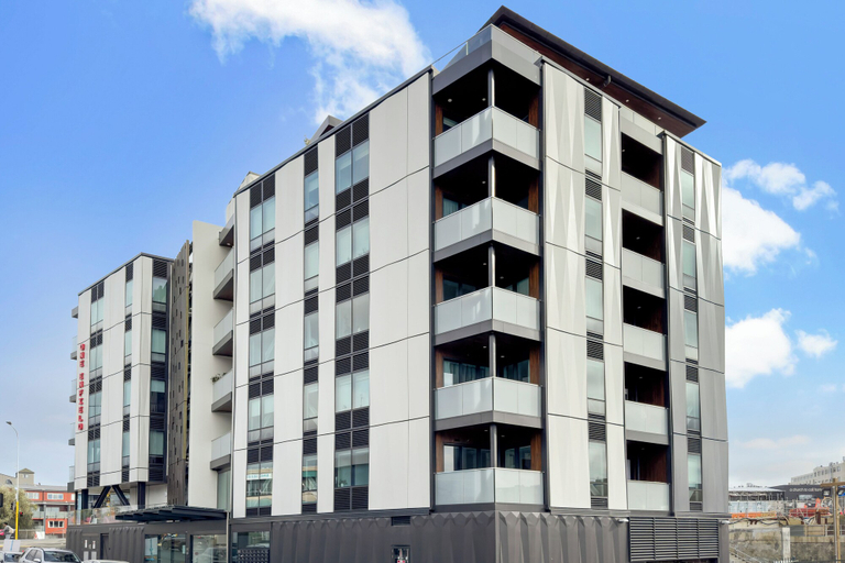 Exterior & Views 2, Superb City Fringe Penthouse, Waitakere