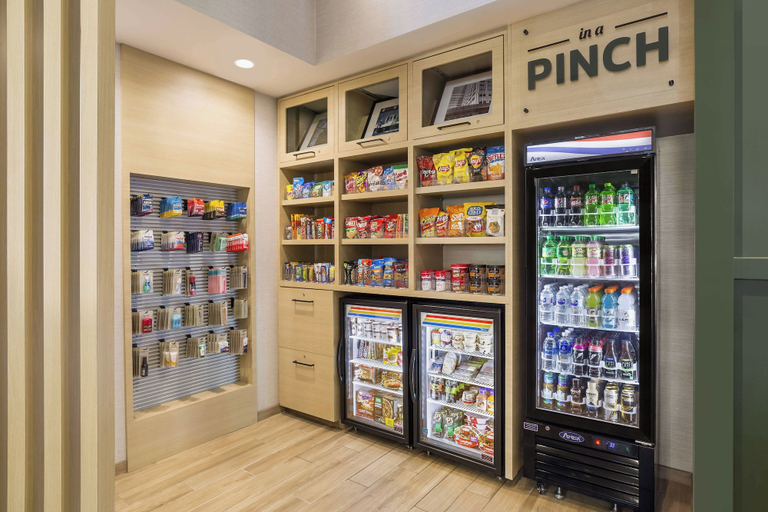 Food & Drinks 5, TownePlace Suites by Marriott Rochester Mayo Clinic Area, Olmsted