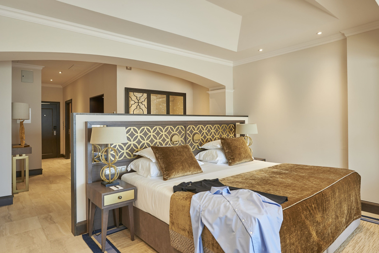 Bedroom 3, Dona Filipa Hotel, Loulé