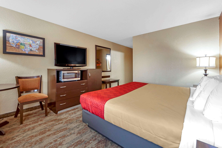Bedroom 3, Econo Lodge Black Hills, Pennington