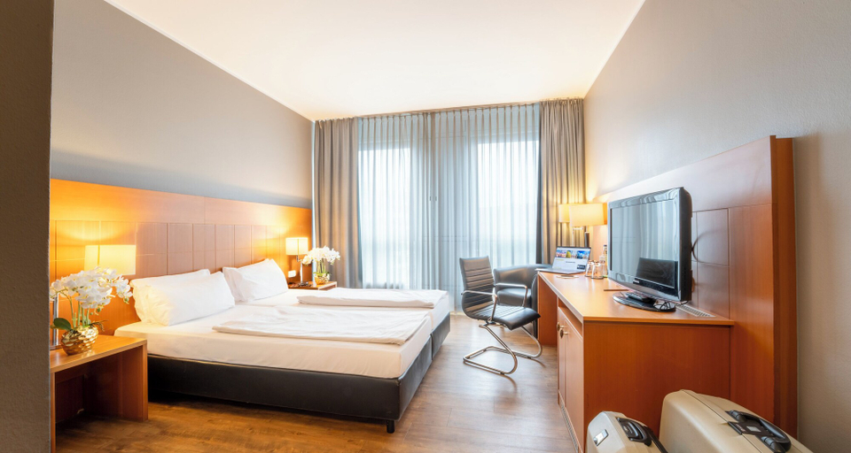 Bedroom 3, PLAZA Premium Köln, Köln