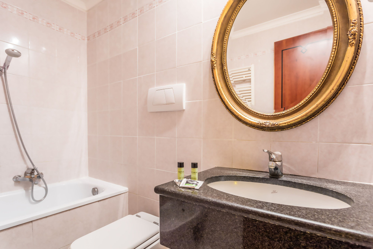 Bathroom 4, Raeli Hotel Archimede, Rome