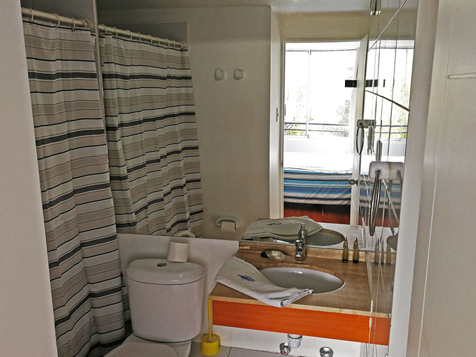 Bathroom 5, Amistar Plaza París, Santiago