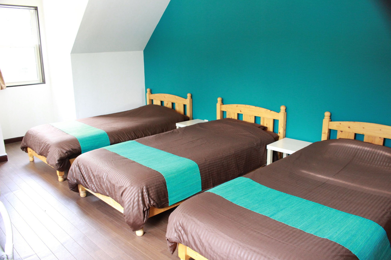 Bedroom 4, Nangoku Lodge Booya, Onna