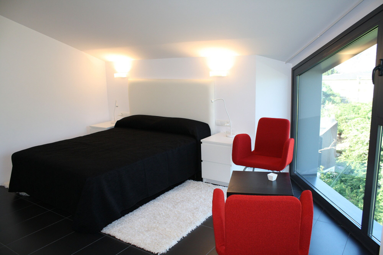 Bedroom 3, Hostal Tres Campanas, León