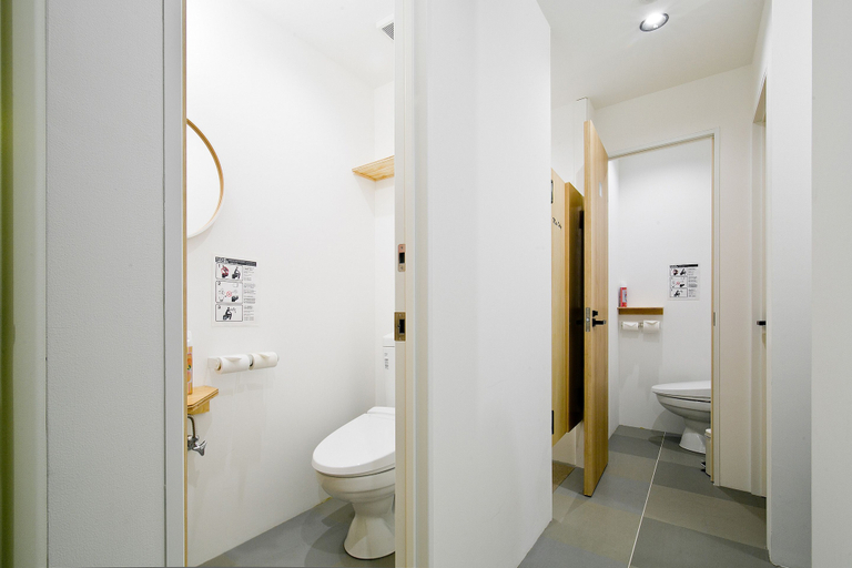 Bathroom 5, NEW WORLD INN - Hostel, Osaka