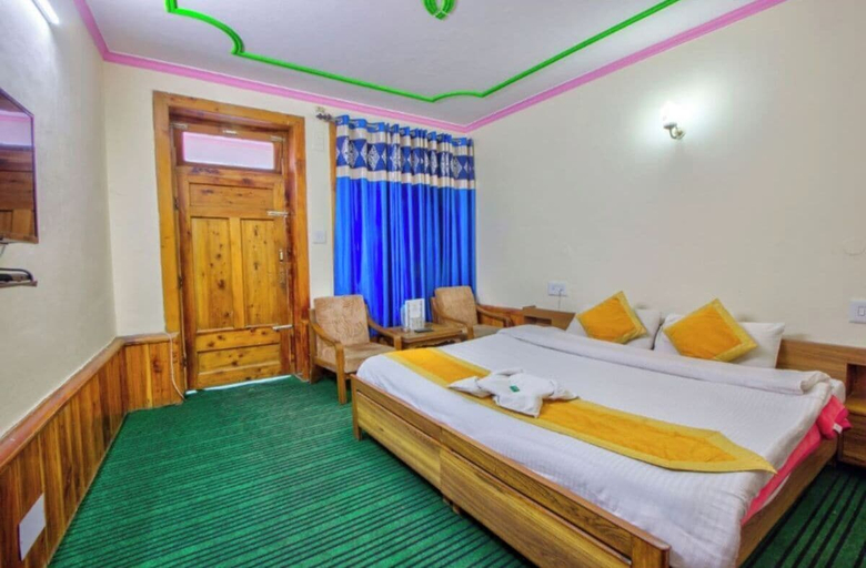 Bedroom 4, Hotel Thakur, Kullu