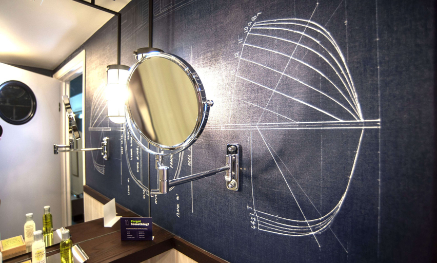 Bathroom 4, DoubleTree by Hilton St. John's Harbourview, Division No. 1