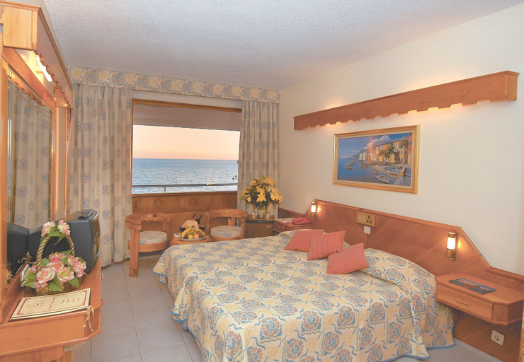 Bedroom 3, Rubi Hotel - All inclusive, Alanya