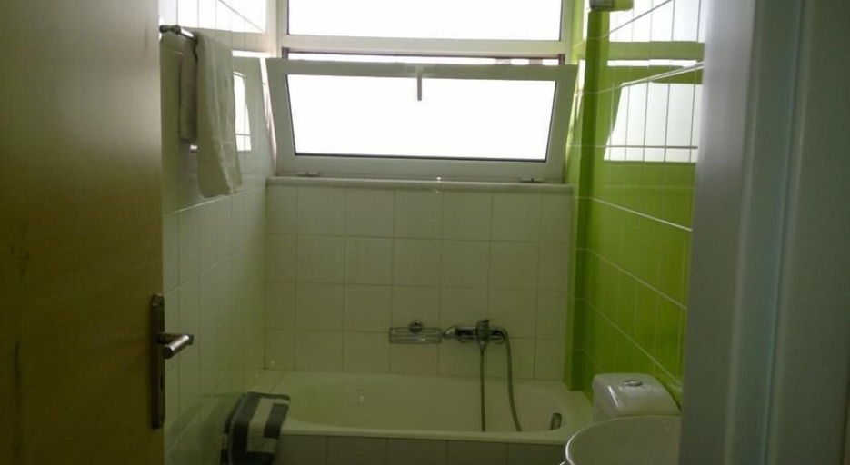 Bathroom 5, Kleanthi Studios, Crete