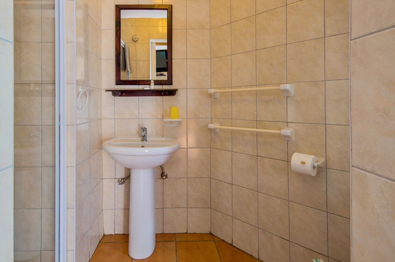 Bathroom 3, Marle' Lodge Bed & Breakfast, Ekurhuleni