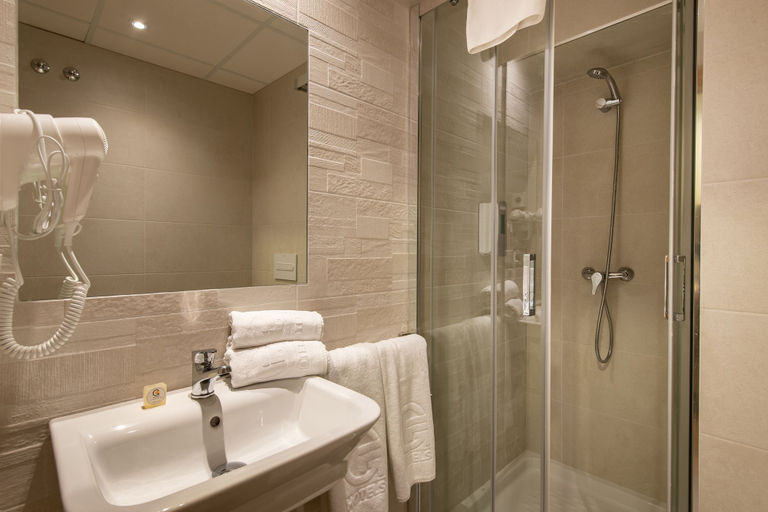Bathroom 5, Climia 2Sleep Apartments, Alicante