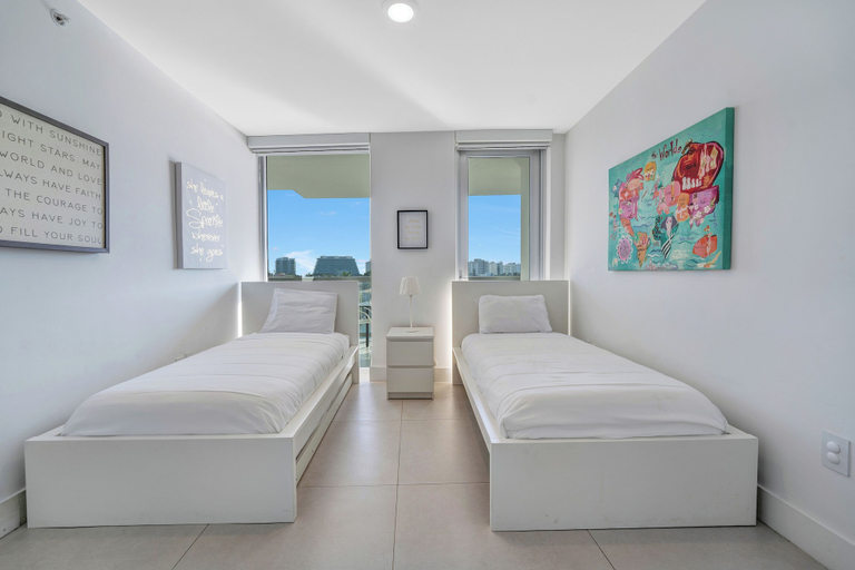 Bedroom 2, Stunning 2BR 2BA Bay Harbour with Pool, Miami-Dade