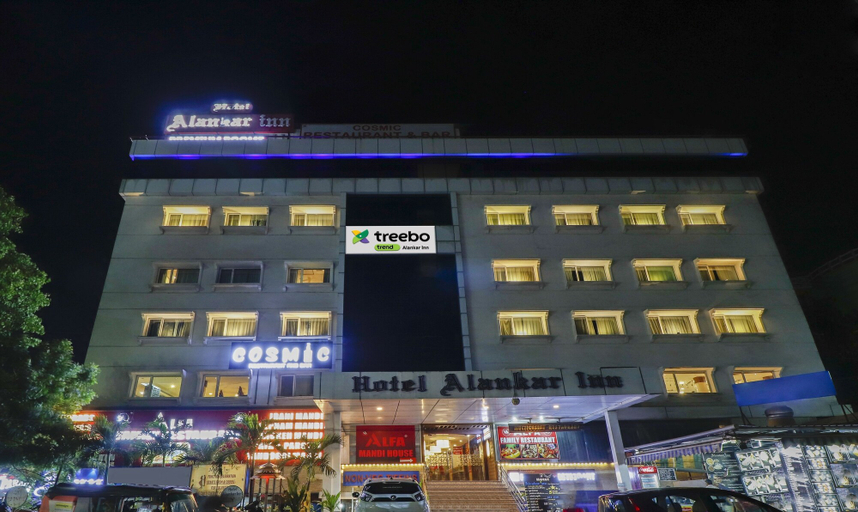 Exterior & Views 2, Treebo Alankar Inn, Krishna