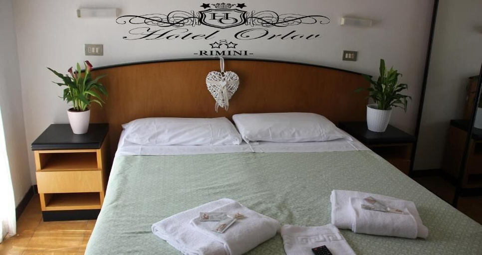Bedroom 2, Hotel Orlov, Rimini