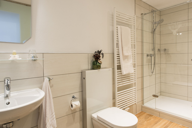 Bathroom 5, Gasthof zum Hirsch, Ostallgäu