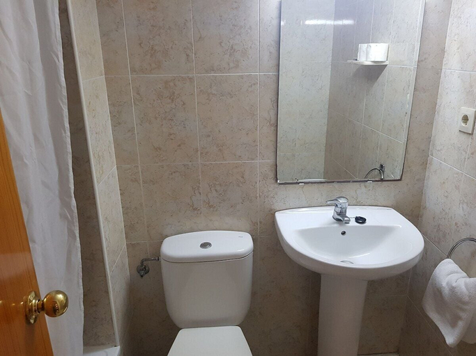 Bathroom, ATLANTIA VENTURES SL, Girona