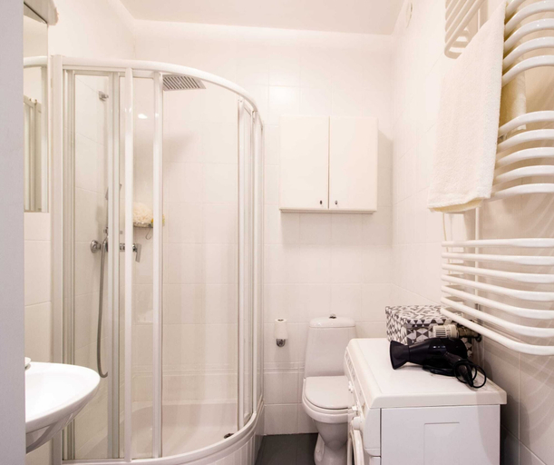 Bathroom 2, Arkadia Chillout Apartment, Warsaw