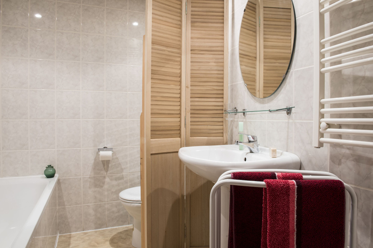 Bathroom 3, Domaine Les Tamaris & Portes du Soleil, Hérault
