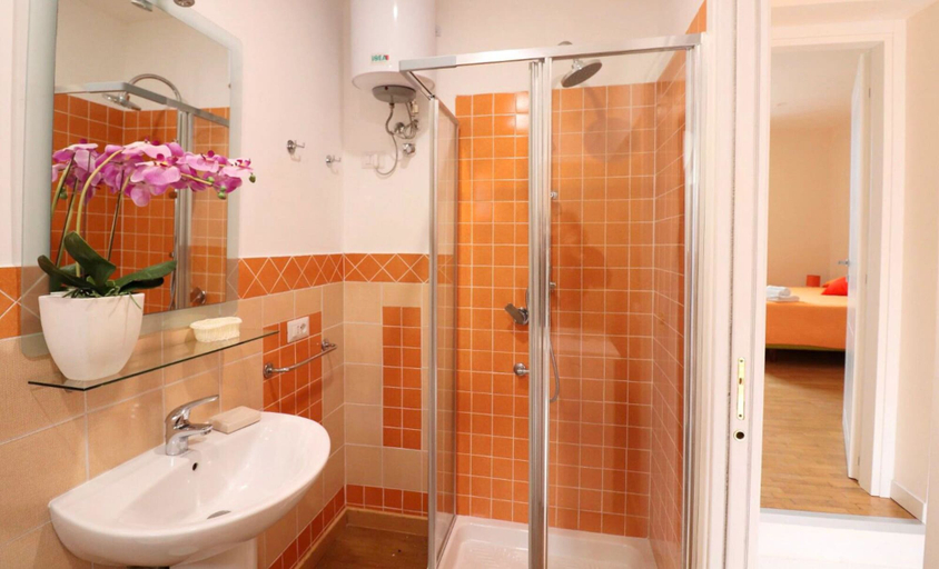Bathroom 4, Sorrento Amore Mio, Napoli