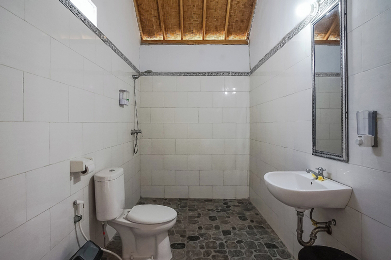 Bathroom 4