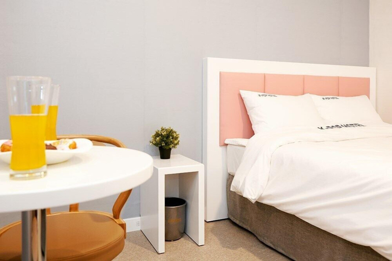 Bedroom 3, K-Pop Hotel, Gapyeong