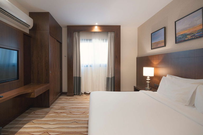 Bedroom 2, Radisson Blu Hotel, Buraidah
