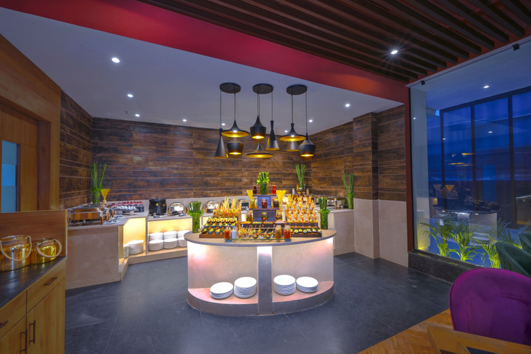 Food & Drinks 3, Royale Sarovar Portico Agra, Agra