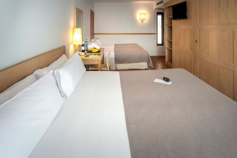 Bedroom 3, Dynamic Els Ports Resort, Tarragona