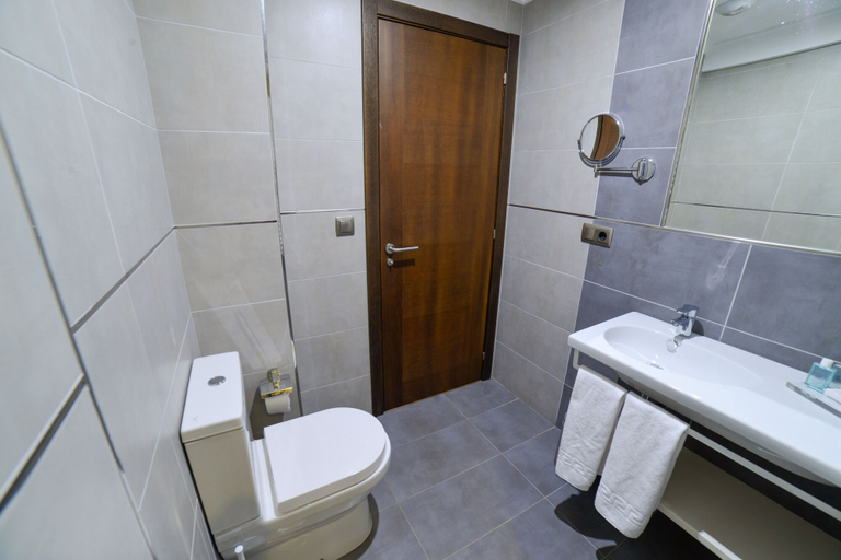 Bathroom 3, Apartamentos Turisticos LLanes, Asturias