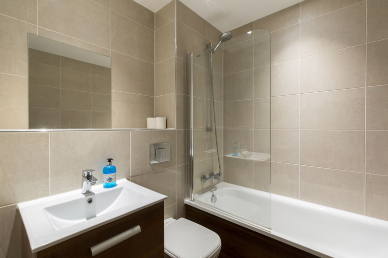 Bathroom, Birmingham Serviced Apartments Hagley Rd, Birmingham