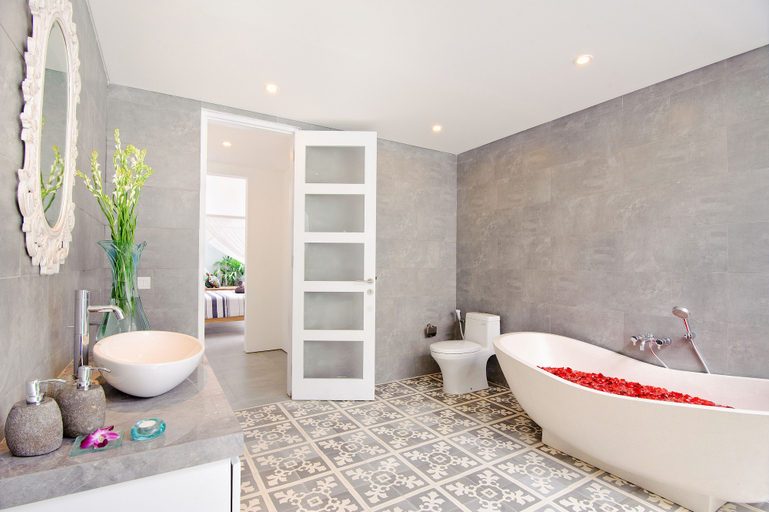 Bathroom 4, Villa Dheva, Badung