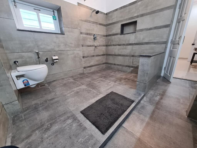Bathroom 3, The Heritage Villa, Patiala