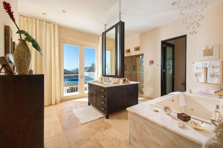 Bathroom 4, Exquisite Hilltop Villa with Luxurious Modern Design, Sweeping Ocean Views & Sparkling Infinity Pool, Santa Cruz