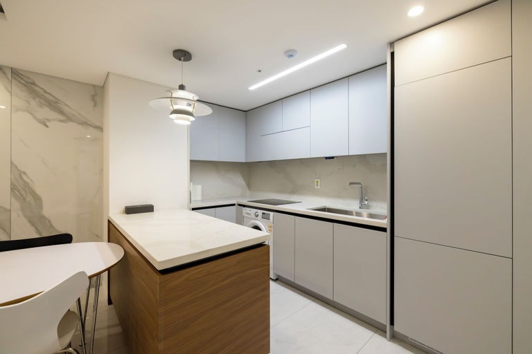 Others 5, Zizel Signity, Seocho