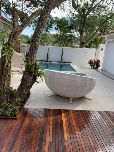 Bathroom 4, Av. Parque 17, Armação dos Búzios