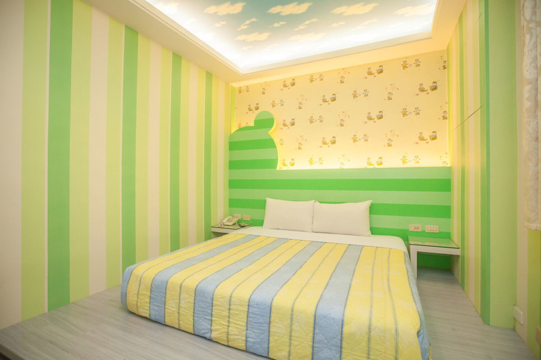 Bedroom 2, Cherry Blossom Motel, Nantou