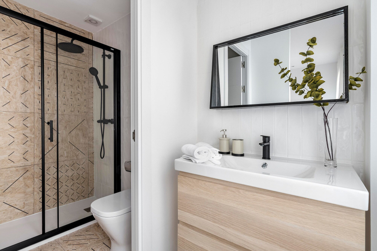 Bathroom 4, Maderas Apartments by Olala Homes, Madrid