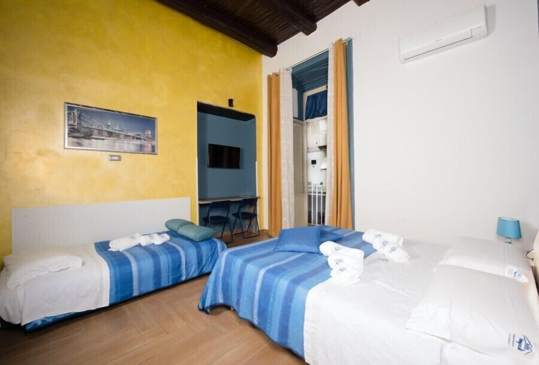 Bedroom 4, B&B Chiaia Relax, Napoli