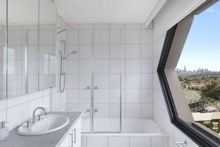 Bathroom, Panoramic Views Across The Bay, Melbourne
